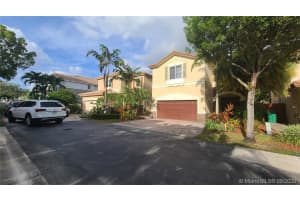 4461 NW 112th Ct, Doral, FL 33178, Sold 12/04/20