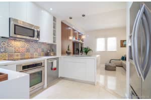18445 NE 30th Ave, Aventura, FL 33160, Sold 12/29/20