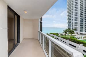 6423 Collins Ave, Miami Beach, FL 33141, Sold 05/03/21