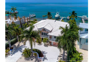 1325 Coury Dr, Key Colony Beach, FL 33051, Sold 04/12/21