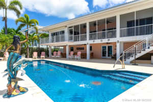 1325 Coury Dr, Key Colony Beach, FL 33051, Sold 04/12/21