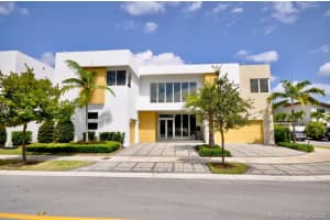 10223 NW 75th Terrace, Doral, FL 33178, Sold 03/22/22