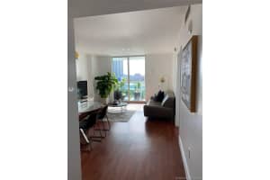 1800 N Bayshore Dr, Miami, FL 33132, Sold 12/02/20