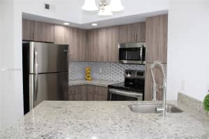 595 Vista Isles Dr, Sunrise, FL 33325, Sold 01/26/21