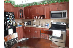 3242 W 70th St, Hialeah, FL 33018, Sold 11/23/20