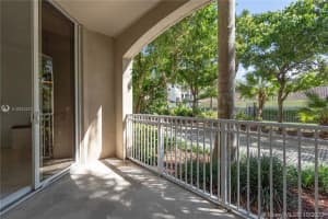 3001 NE 185th St, Aventura, FL 33180, Sold 01/11/21