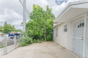 19205 NW 47th Ave, Miami Gardens, FL 33055, Sold 12/09/20
