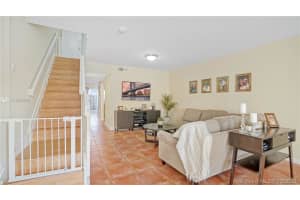9187 Fontainebleau Blvd, Miami, FL 33172, Sold 11/13/20