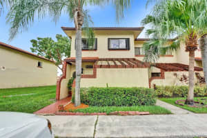 8925 Springtree Lakes Dr, Sunrise, FL 33351, Sold 11/16/20