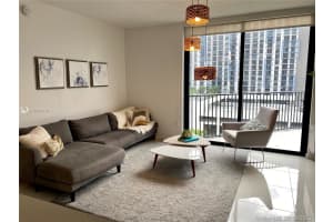 5300 Paseo Blvd, Doral, FL 33166, Sold 04/05/21