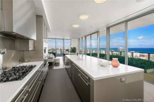 800 South Pointe Dr, Miami Beach, FL 33139, Sold 09/08/21