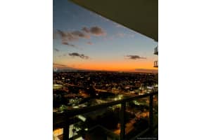 185 SW 7th St 12th floor, Miami, FL 33130, Sold 09/30/21