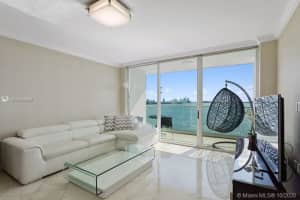 800 Claughton Island Dr, Miami, FL 33131, Sold 04/26/21