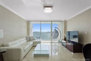 800 Claughton Island Dr, Miami, FL 33131, Sold 04/26/21