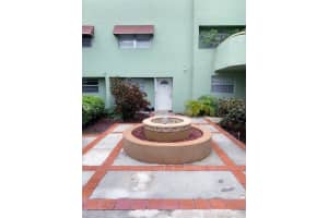 11183 NW 7th St, Miami, FL 33172, Sold 11/25/20