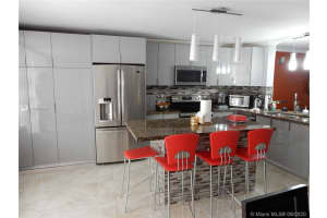928 NE 27th Ave, Hallandale Beach, FL 33009, Sold 04/23/21
