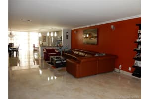 928 NE 27th Ave, Hallandale Beach, FL 33009, Sold 04/23/21