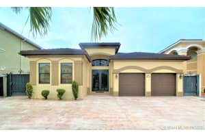 9085 NW 180th Terrace, Hialeah, FL 33018, Sold 12/03/20