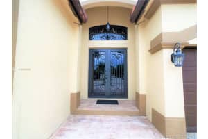 9085 NW 180th Terrace, Hialeah, FL 33018, Sold 12/03/20