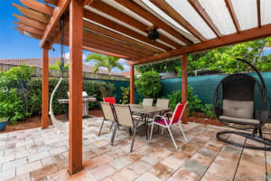 15478 SW 23rd Ln, Miami, FL 33185, Sold 11/30/20