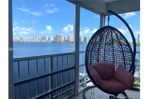 16546 NE 26th Ave #5b, North Miami Beach, FL 33160, Sold 12/04/20