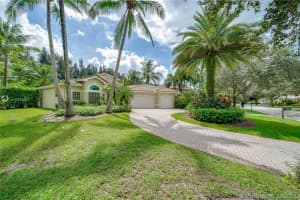 10060 S Lake Vista Cir, Davie, FL 33328, Sold 12/01/20