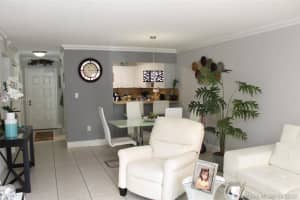 6950 Miami Gardens Dr, Hialeah, FL 33015, Sold 12/18/20