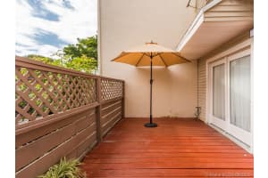 204 E Hemingway Cir, Margate, FL 33063, Sold 11/09/20