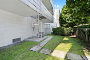 1700 Meridian Ave, Miami Beach, FL 33139, Sold 05/03/21