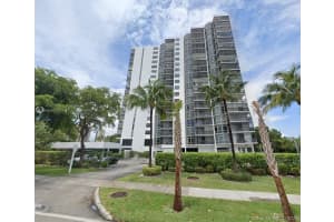 3375 N Country Club Dr, Miami, FL 33180, Sold 12/02/20
