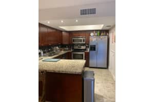 23 Matador Ln, Davie, FL 33324, Sold 12/01/20