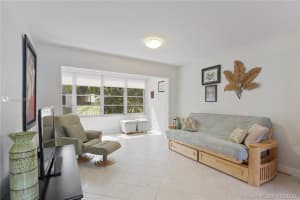 1000 SE 4th St, Fort Lauderdale, FL 33301, Sold 04/29/21