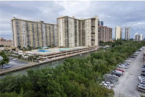 17100 N Bay Rd, Sunny Isles Beach, FL 33160, Sold 08/20/21