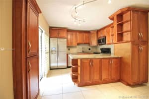 722 NW 98th Way, Plantation, FL 33324, Sold 03/03/21