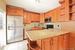 722 NW 98th Way, Plantation, FL 33324, Sold 03/03/21