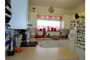 5810 W 18th Ln, Hialeah, FL 33012, Sold 12/04/20