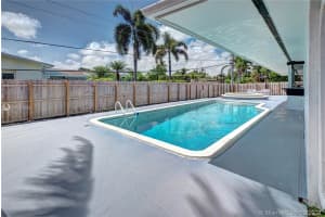 2050 NE 203rd St, Miami, FL 33179, Sold 11/20/20