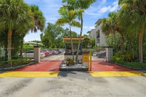 6900 N Kendall Dr APT A208, Pinecrest, FL 33156, Sold 12/31/20
