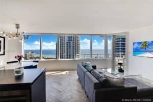400 South Pointe Dr, Miami Beach, FL 33139, Sold 06/16/21