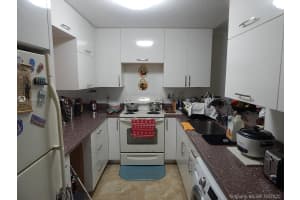 8015 SW 107th Ave, Miami, FL 33173, Sold 01/06/21