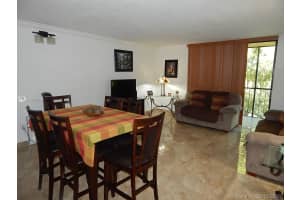 8015 SW 107th Ave, Miami, FL 33173, Sold 01/06/21