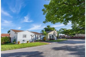 18989 NW 63rd Ct Cir, Hialeah, FL 33015, Sold 12/17/20