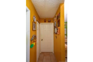 18989 NW 63rd Ct Cir, Hialeah, FL 33015, Sold 12/17/20