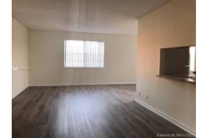 8886 SW 3rd St, Pembroke Pines, FL 33025, Sold 03/04/21