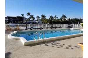 9500 W Bay Harbor Dr #3f, Bay Harbor Islands, FL 33154, Sold 01/06/21