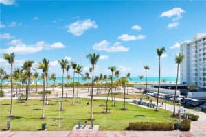 465 Ocean Dr, Miami Beach, FL 33139, Sold 12/22/20