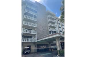 800 NE 195th St, Miami, FL 33179, Sold 01/25/21