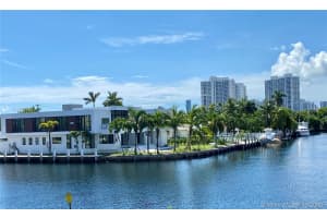 401 Golden Isles Dr, Hallandale Beach, FL 33009, Sold 11/17/20