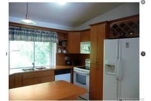 8031 Lake Dr, Doral, FL 33166, Sold 11/23/20