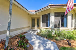 1165 Fairfax Ln, Weston, FL 33326, Sold 11/23/20
